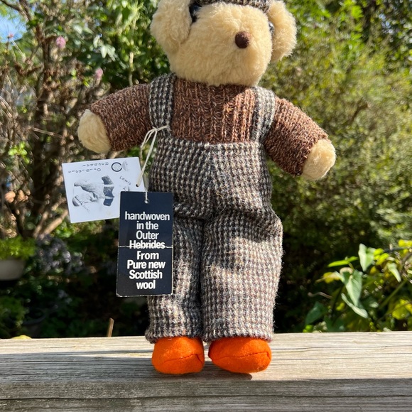 Vintage Harris Tweed Isle of Lewis Scotland Bear RAEBHAT Originals Preowned 1982 - Picture 8 of 16